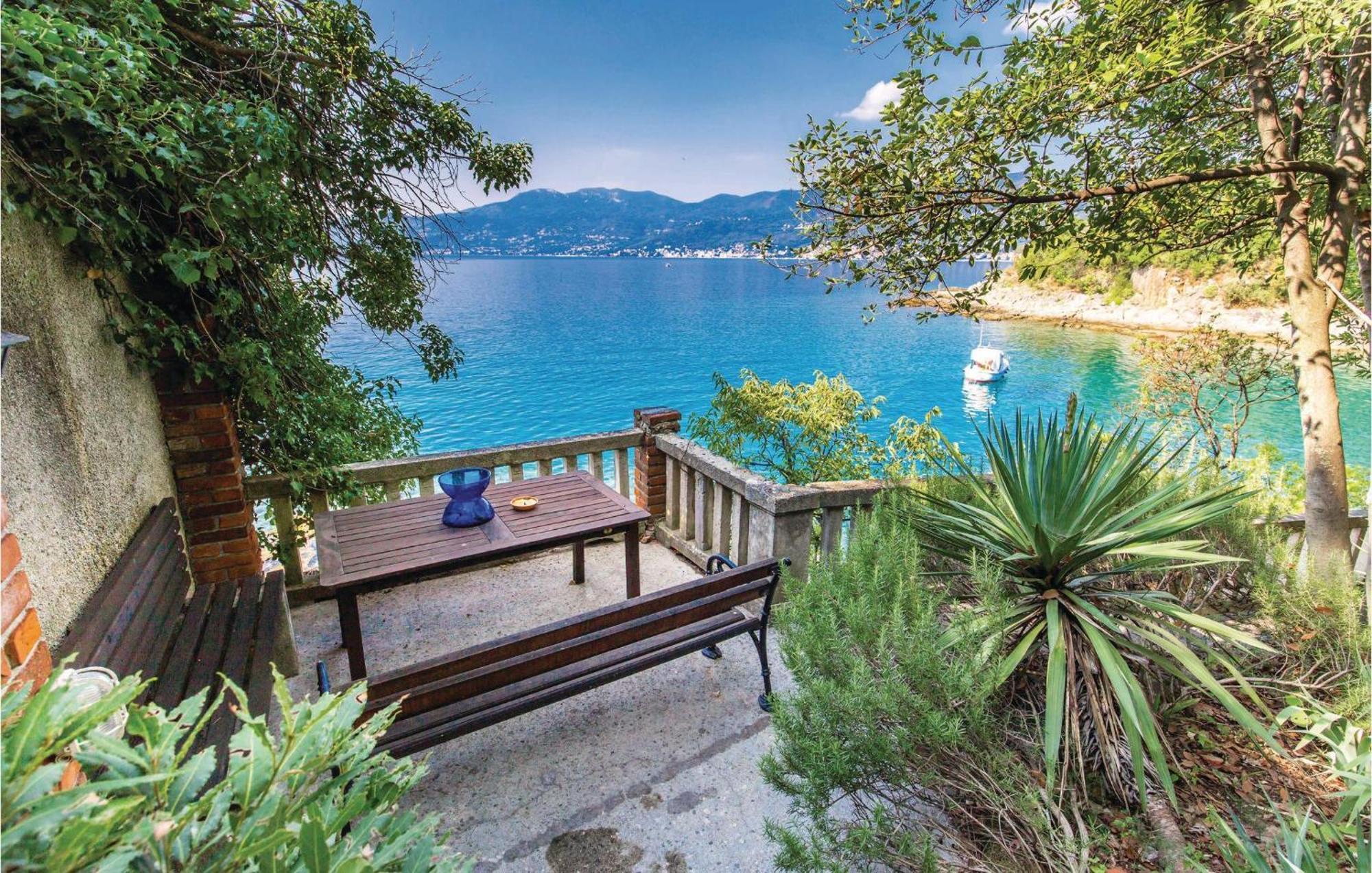 Gorgeous Apartment In Rijeka With House Sea View Ngoại thất bức ảnh